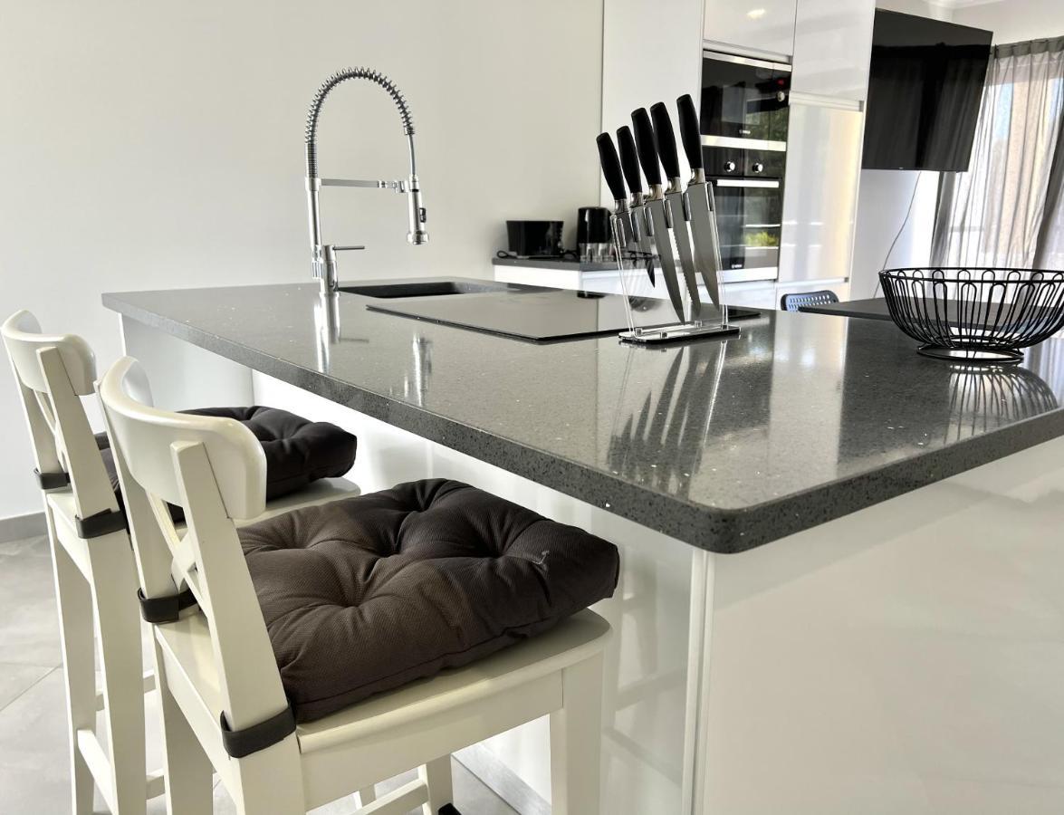 Topazio - Pool & Near The Center By Hd Apartament
